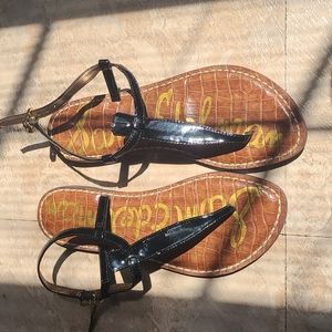 Sandals size 4.5